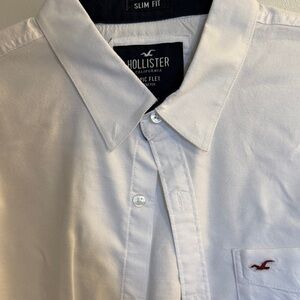 Hollister Men's Classic White Button Down Shirt